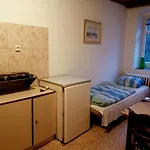 Pepino Lodge *