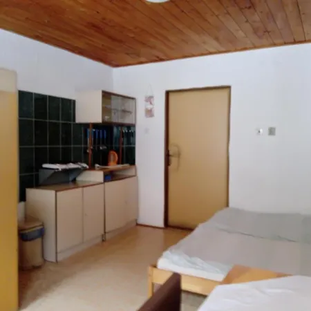 Pepino Lodge